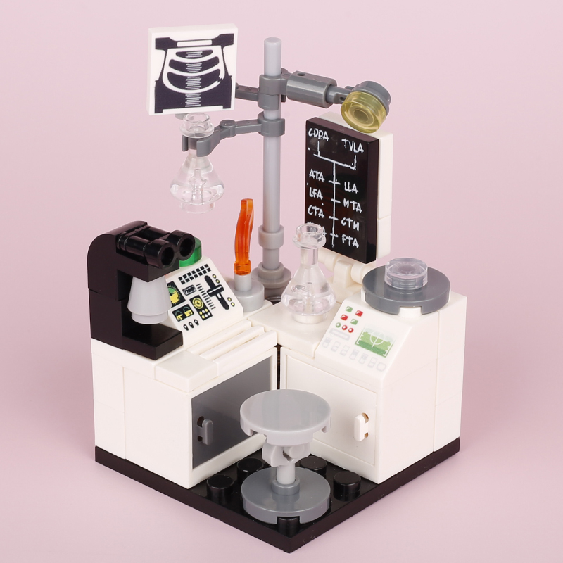 Moc City ชุดบล็อกตัวต่อห้องแล็ - Lego Set Creator บทวิจารณ์และราคา
